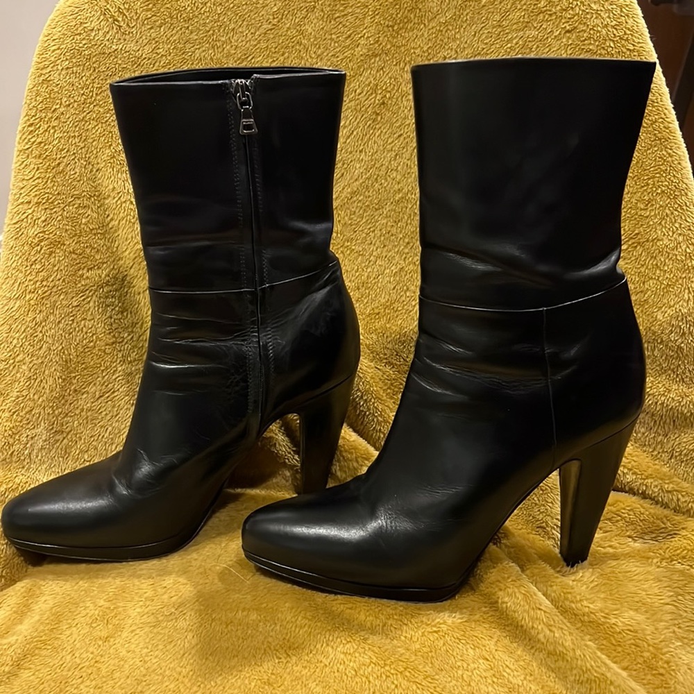 PRADA Seta Platform ankle boots!
